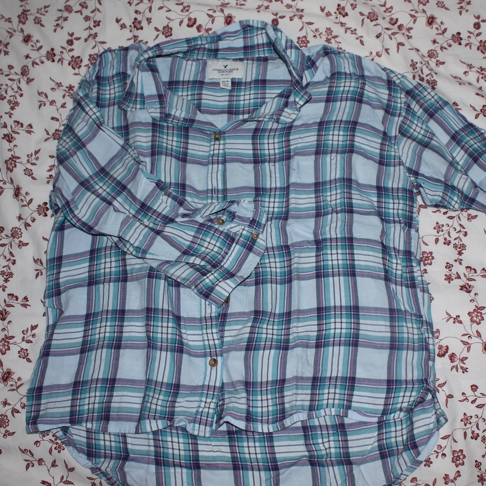American Eagle shirt
